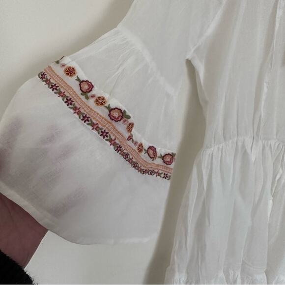 Raga women's White Flower Embroidered swim cover up size Small New - Picture 3 of 5